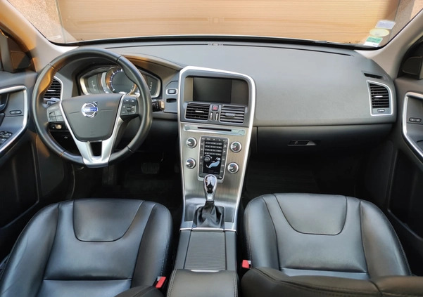 Volvo XC 60 cena 86900 przebieg: 144000, rok produkcji 2016 z Iława małe 106